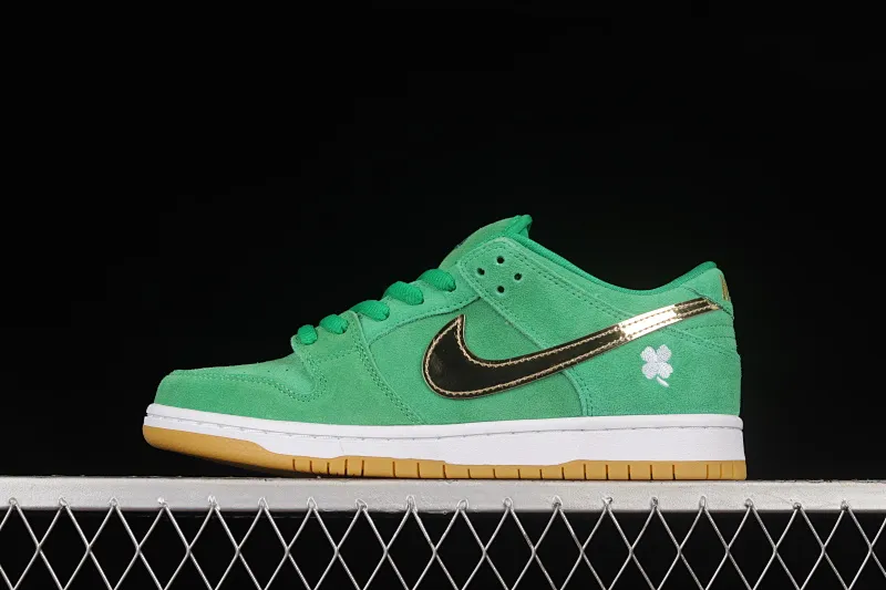 All categories Nk SB Dunk series Nk SB Dunk Low low-top sneakers Nk SB Dunk Low Pro green gold SB smashed backboard fashion casual sneakers BQ6817-303